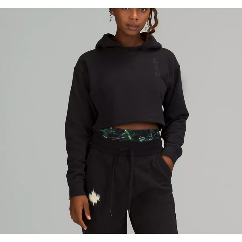 Lululemon Team‎ Canada All Yours Cropped Hoodie Black Olympic Size 6